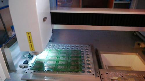 Windows XP Professional PCB Depaneling Router Machine 400W